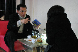 聊天表情(2)2005-01-01咖啡廳攝影拍照2003年至2006年加崙工作室(大開劇團)時期台中20號倉庫藝術特區藝術村