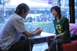 聊天表情2005-12-03咖啡廳攝影拍照2003年至2006年加崙工作室(大開劇團)時期台中20號倉庫藝術特區藝術村