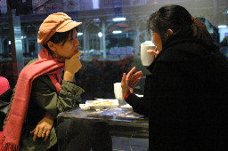 對話夜景剪影2005-01-01咖啡廳攝影拍照2003年至2006年加崙工作室(大開劇團)時期台中20號倉庫藝術特區藝術村