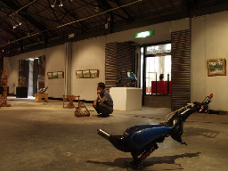主展場景觀200307all展覽活動2003年至2006年加崙工作室(大開劇團)時期台中20號倉庫藝術特區藝術村