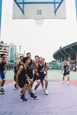 激鬥籃球系列3(假日籃球賽)夏天的籃球場(台中體育場)台灣體育運動大學運動攝影