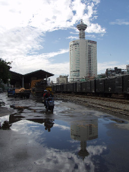 廣場後站台中火車站台灣鐵路旅遊攝影