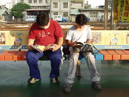 月台2003年SRAS期間台中火車站台灣鐵路旅遊攝影