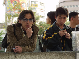 月台旅客特寫2007台中火車站台灣鐵路旅遊攝影
