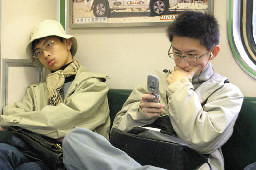 交談的旅客2004電車-區間車台灣鐵路旅遊攝影