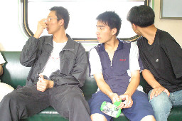 交談旅客(2)2005-04-23街拍帥哥台灣鐵路旅遊攝影
