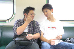 交談的旅客(2)2005-03-27街拍帥哥台灣鐵路旅遊攝影