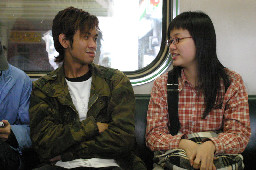 對話的旅客2005-01-30街拍帥哥台灣鐵路旅遊攝影