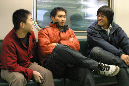 對話的旅客2005-02-19街拍帥哥台灣鐵路旅遊攝影