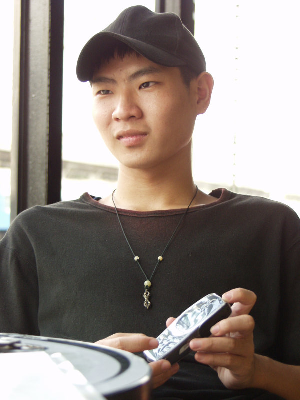 仁許2002-10-06咖啡廳攝影拍照2000年至2003年橘園經營時期台中20號倉庫藝術特區藝術村