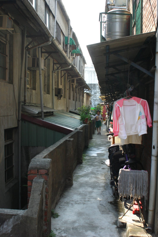 台中20號倉庫藝術村2003年至2006年加崙工作室(大開劇團)時期台鐵眷村
