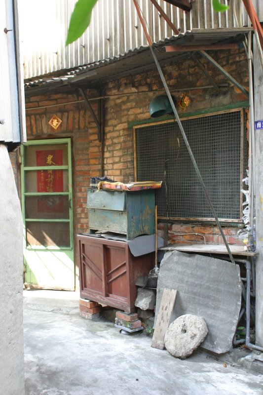 台中20號倉庫藝術村2003年至2006年加崙工作室(大開劇團)時期台鐵眷村