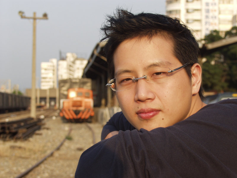 台中20號倉庫藝術村2003年至2006年加崙工作室(大開劇團)時期張會明20號倉庫2005-02-07