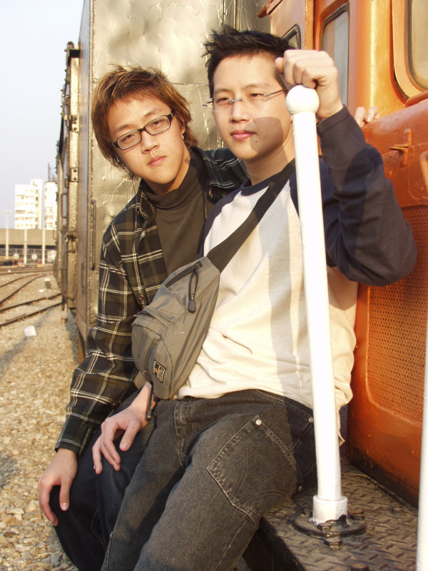 台中20號倉庫藝術村2003年至2006年加崙工作室(大開劇團)時期張會明20號倉庫2005-02-07