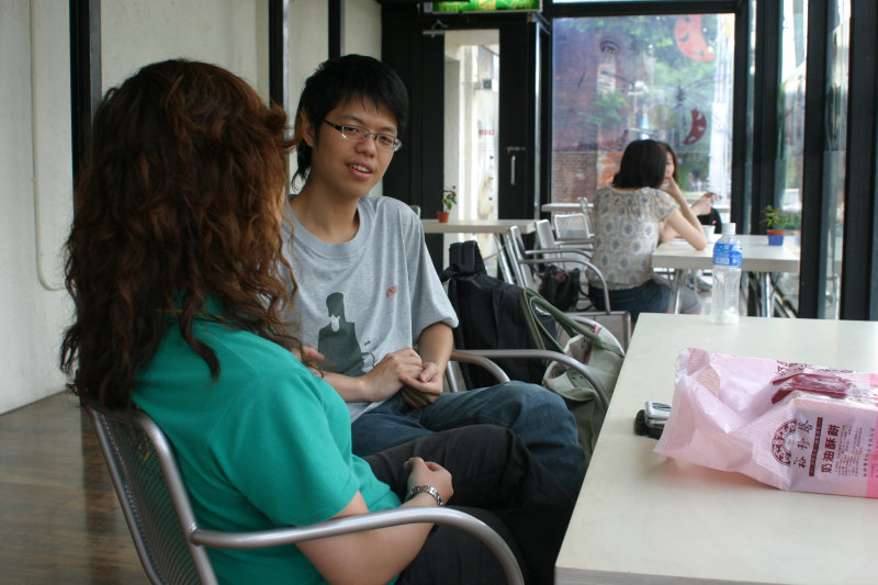 台中20號倉庫藝術村2006年5月至8月文建會接管時期咖啡館室內佈置完成