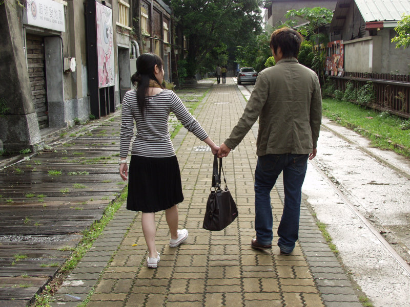 台中20號倉庫藝術村2006-2009年橘園經營時期咖啡館藝廊對話人物系列攝影邀請小明20060917