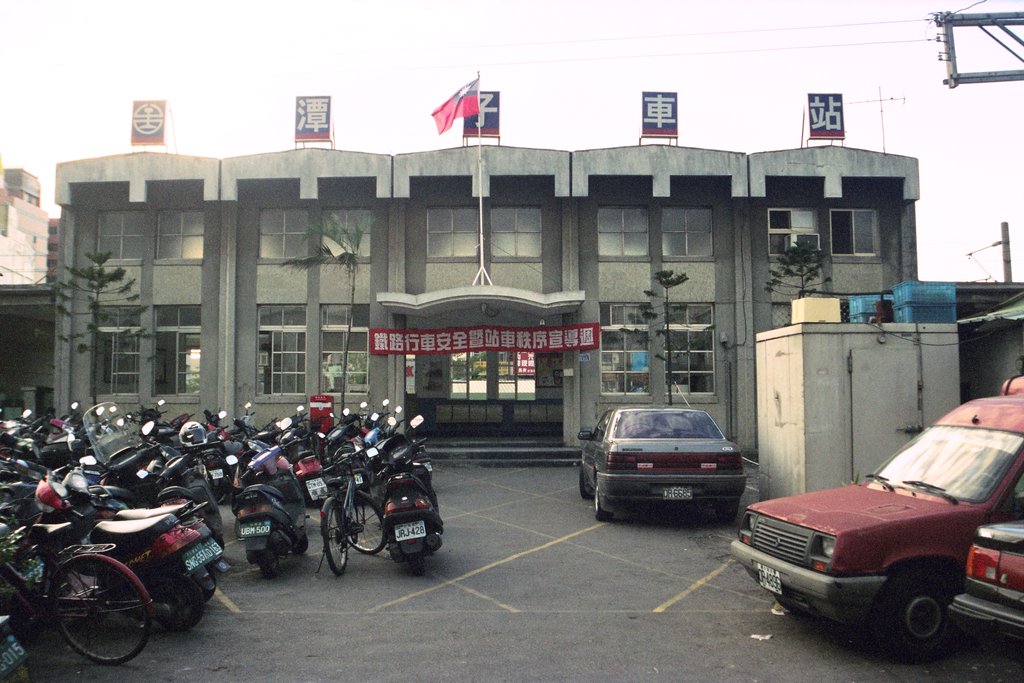 台中市山線車站高架化前歷史照片