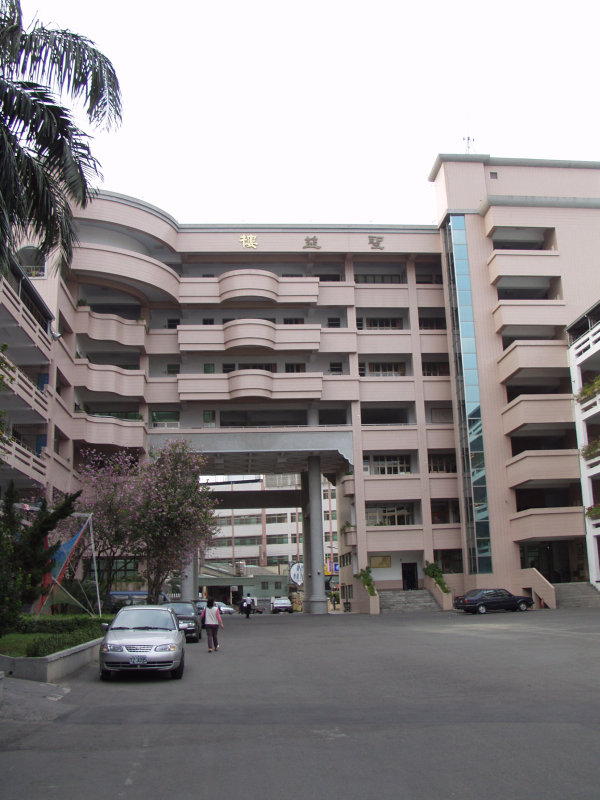 網路同學會嶺東中學-嶺東工商校園20020218