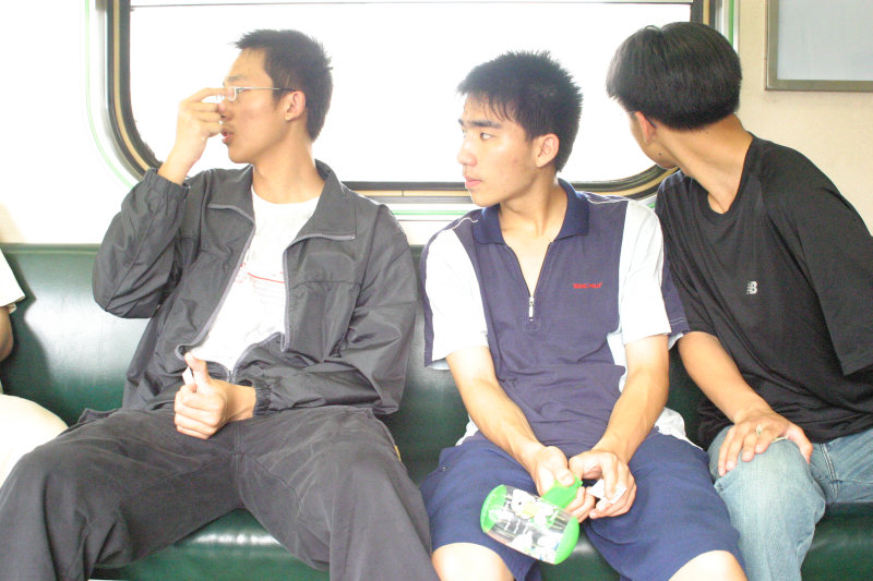鐵道人文電車-區間車對話的旅客交談旅客(2)2005-04-23