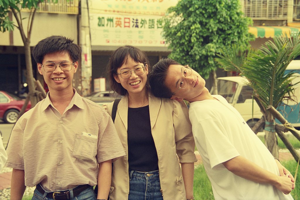 網路同學會僑光商專帥哥照片