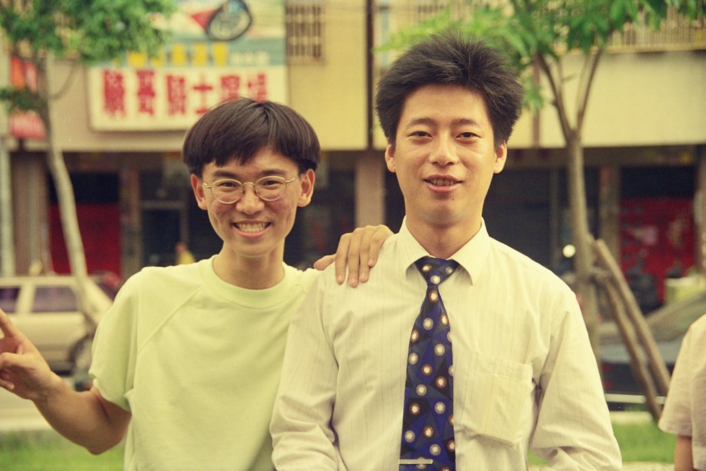 網路同學會僑光商專帥哥照片