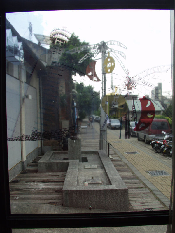 台中20號倉庫藝術特區藝術村2003年至2006年加崙工作室(大開劇團)時期白天的咖啡廳景緻攝影照片167