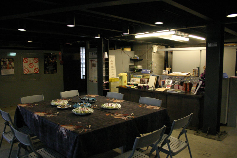台中20號倉庫藝術特區藝術村2003年至2006年加崙工作室(大開劇團)時期行政辦公區攝影照片1