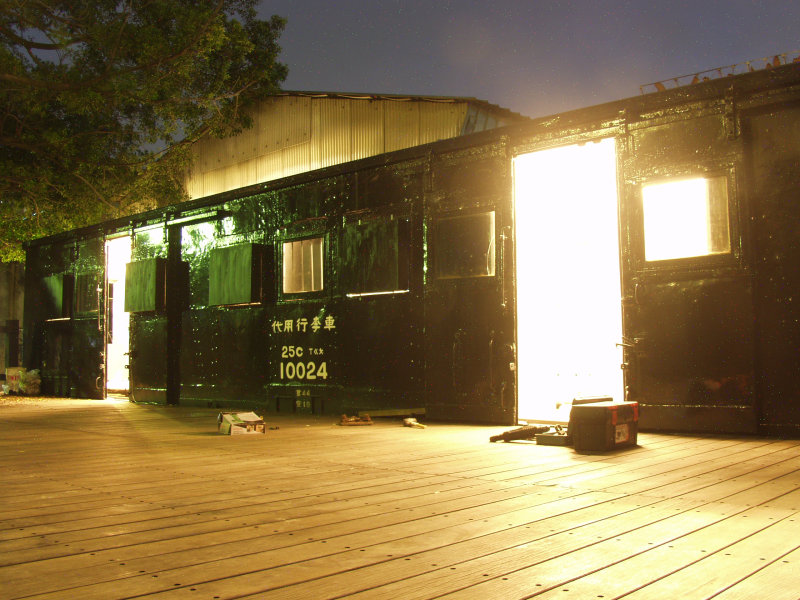 台中20號倉庫藝術特區藝術村2003年至2006年加崙工作室(大開劇團)時期點子空間攝影照片10