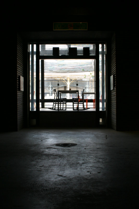台中20號倉庫藝術特區藝術村2006-2009年橘園經營時期白天的咖啡館藝廊攝影照片19