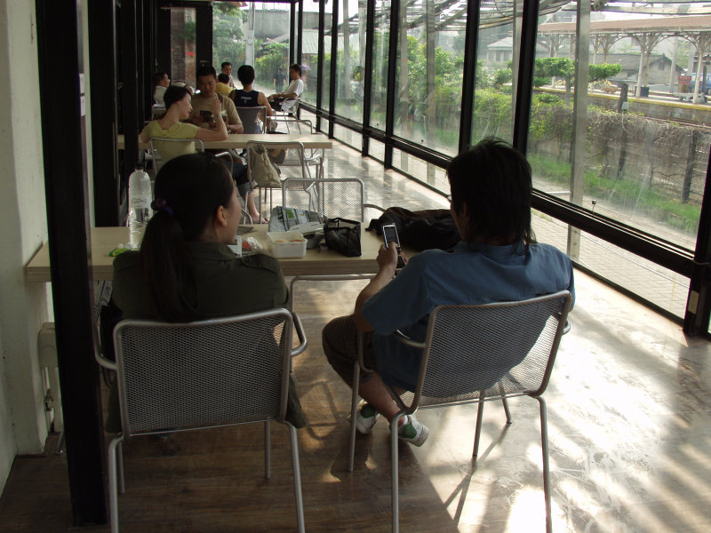 台中20號倉庫藝術特區藝術村2006年5月至8月文建會接管時期咖啡館室內佈置完成攝影照片11