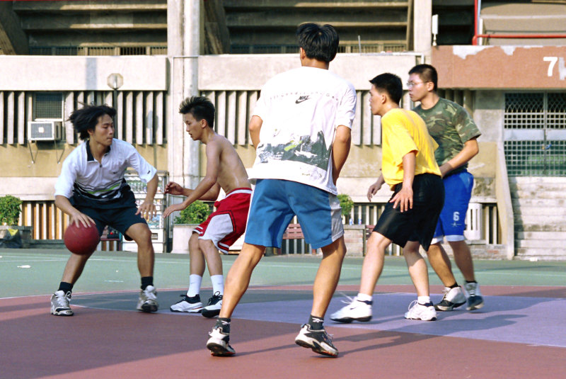 台灣體育運動大學運動攝影夏天的籃球場(台中體育場)夏天籃球場系列-1攝影照片5