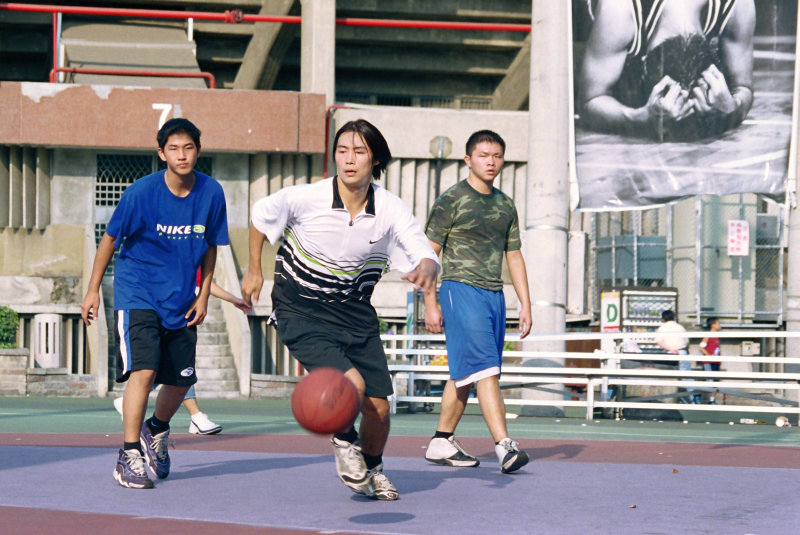 台灣體育運動大學運動攝影夏天的籃球場(台中體育場)夏天籃球場系列-1攝影照片11