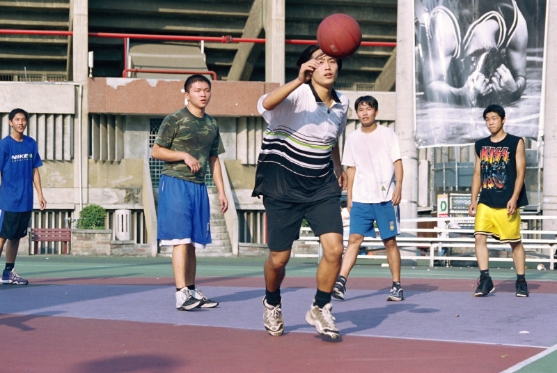 台灣體育運動大學運動攝影夏天的籃球場(台中體育場)夏天籃球場系列-1攝影照片13
