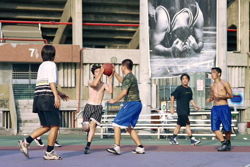 台灣體育運動大學運動攝影夏天的籃球場(台中體育場)夏天籃球場系列-1攝影照片17