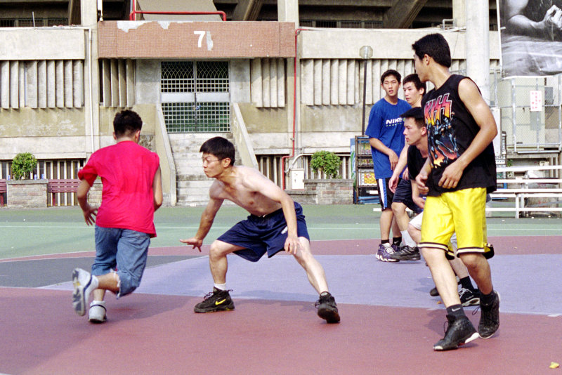 台灣體育運動大學運動攝影夏天的籃球場(台中體育場)夏天籃球場系列-3攝影照片9