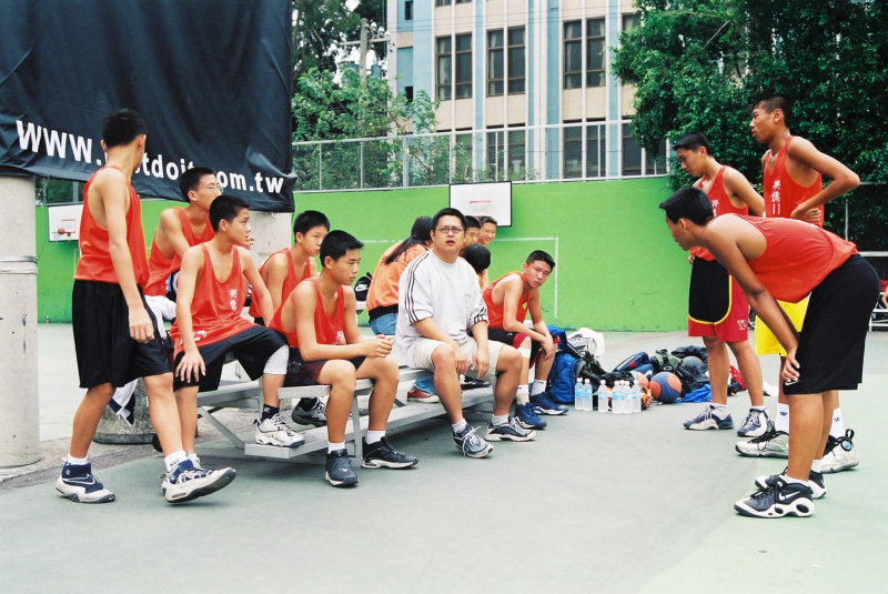 台灣體育運動大學運動攝影夏天的籃球場(台中體育場)激鬥籃球系列2(假日籃球賽)攝影照片11