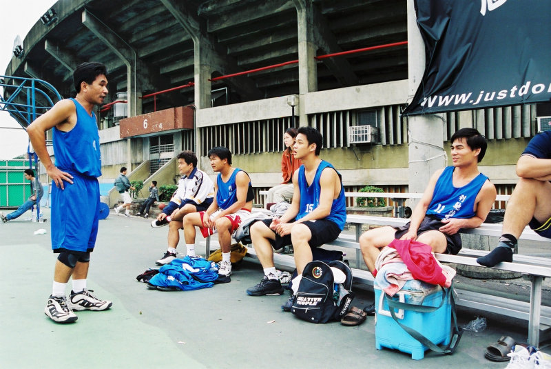 台灣體育運動大學運動攝影夏天的籃球場(台中體育場)激鬥籃球系列2(假日籃球賽)攝影照片12
