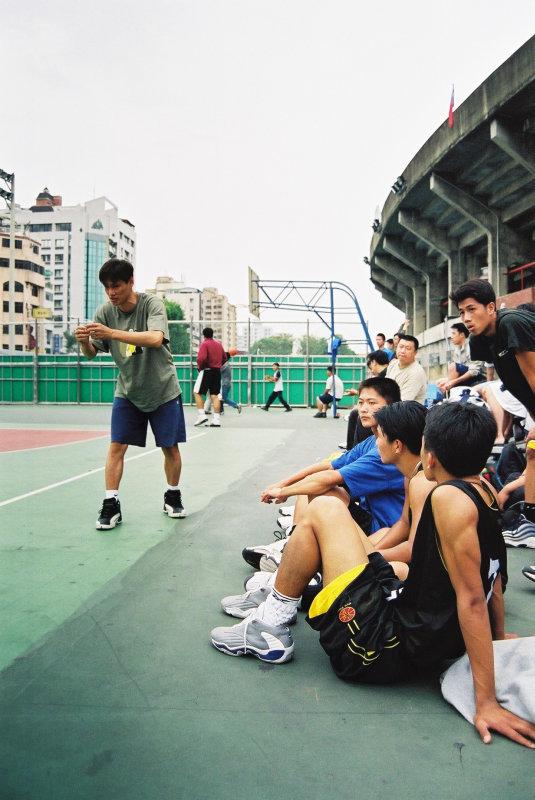 台灣體育運動大學運動攝影夏天的籃球場(台中體育場)激鬥籃球系列3(假日籃球賽)攝影照片20