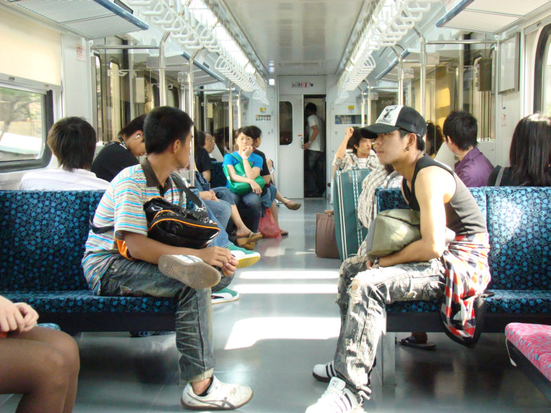 台灣鐵路旅遊攝影700型阿福電車旅客攝影照片77
