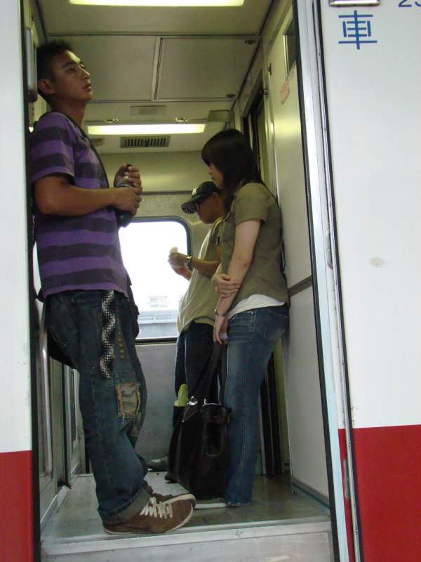 台灣鐵路旅遊攝影PP自強號攝影照片7