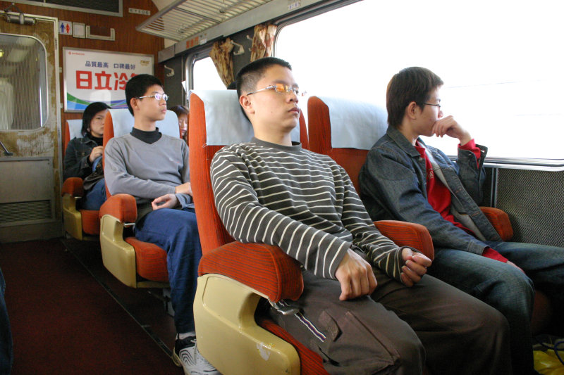 台灣鐵路旅遊攝影PP自強號攝影照片105