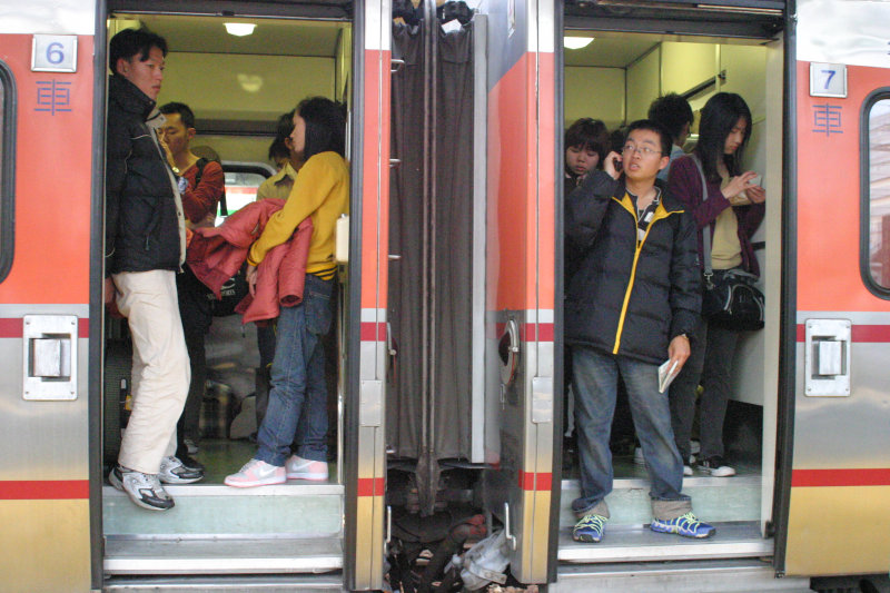 台灣鐵路旅遊攝影PP自強號攝影照片122