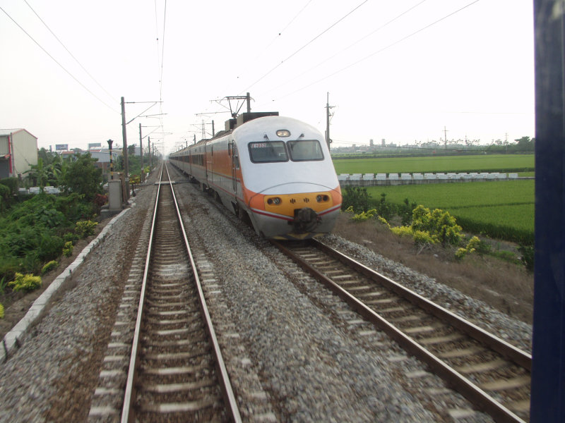 台灣鐵路旅遊攝影PP自強號攝影照片174
