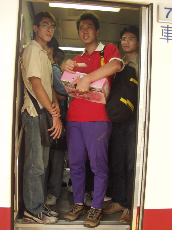 台灣鐵路旅遊攝影PP自強號攝影照片213