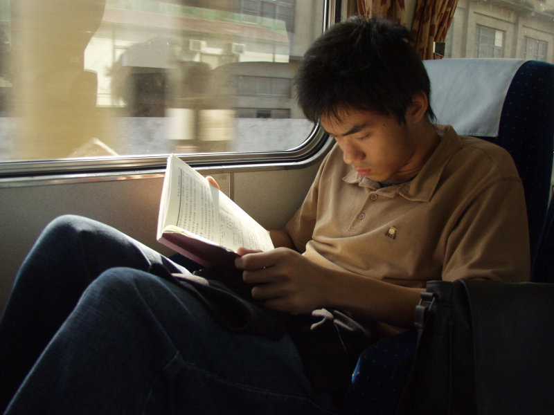 台灣鐵路旅遊攝影PP自強號攝影照片268