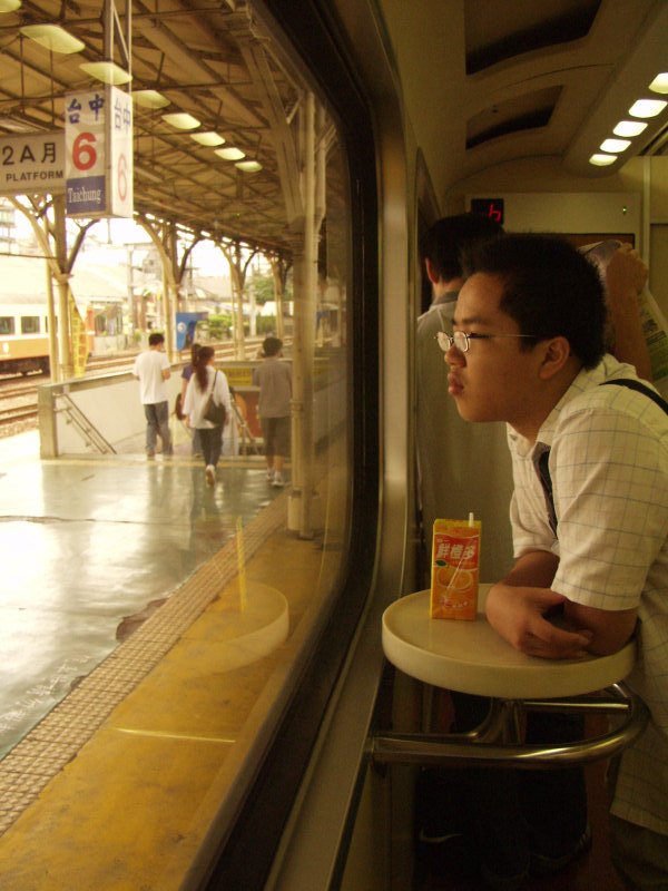 台灣鐵路旅遊攝影PP自強號餐車攝影照片17