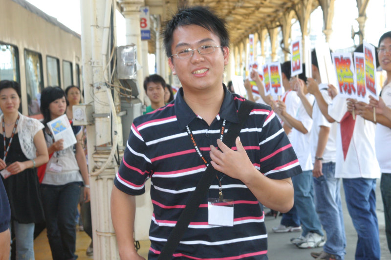 台灣鐵路旅遊攝影台中火車站2006年暑假逢甲大學迎新攝影照片9