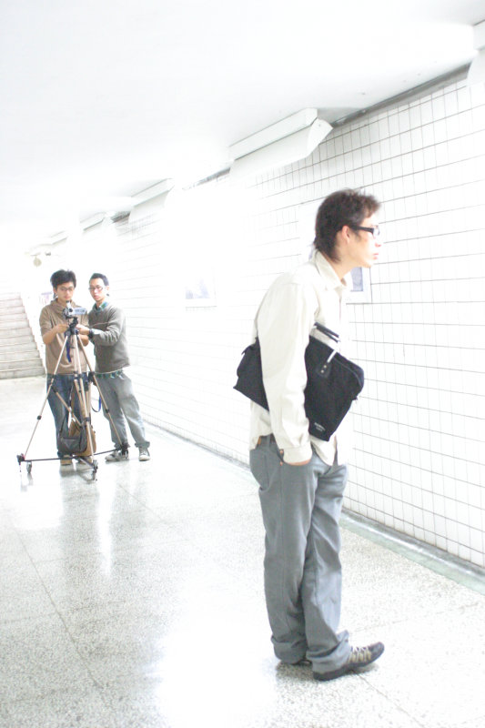 台灣鐵路旅遊攝影台中火車站地下道影片拍攝2004-12-25攝影照片2