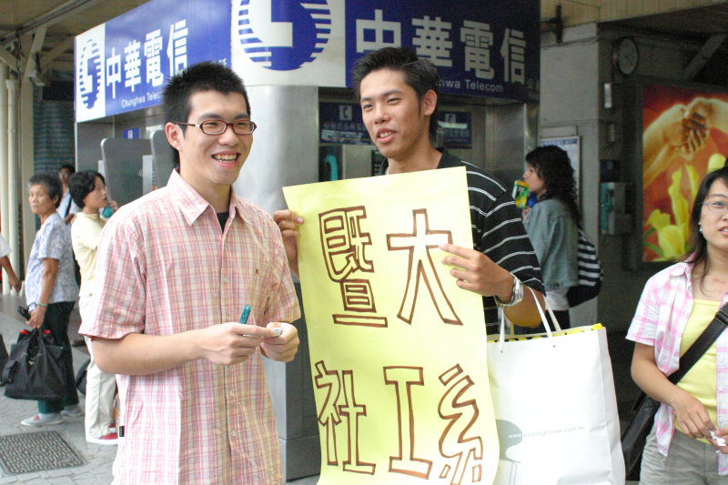 台灣鐵路旅遊攝影台中火車站大學迎新2005攝影照片10