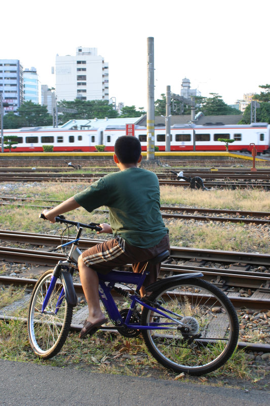 台灣鐵路旅遊攝影台中火車站後站台中機務段攝影照片6